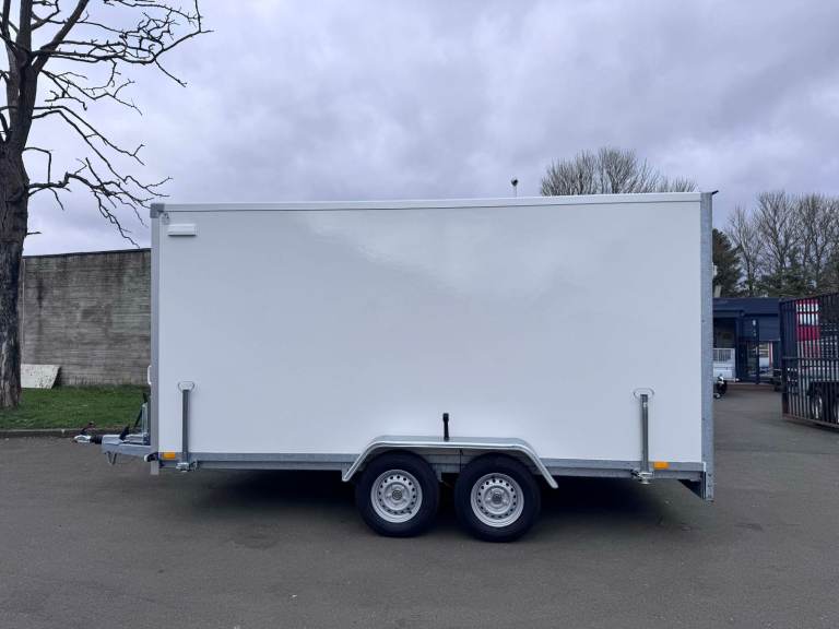 Brand New Twin Axle Box Trailer 4m x 2m x 1.9m With Lockable Ramp Door 2700KG
