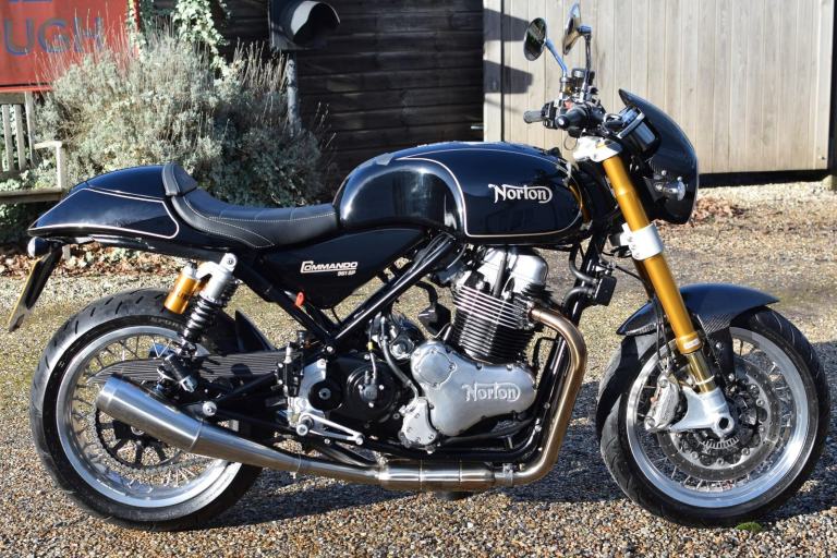 Norton Commando 961 SP (1 owner, 580 miles, Carbon Pack) 2024 24 Reg*WITH VIDEO*