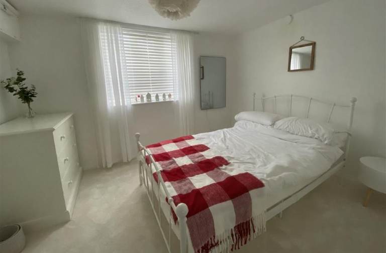 A fantastic 1 bedroom flat, Hawthorn, Corsham