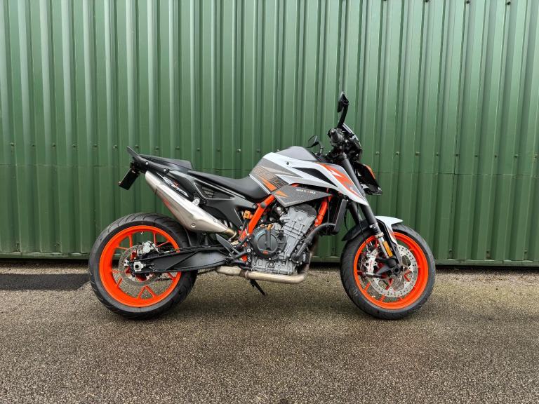 KTM 890 DUKE R 2021 White 6400 Miles Full History Very Clean Example