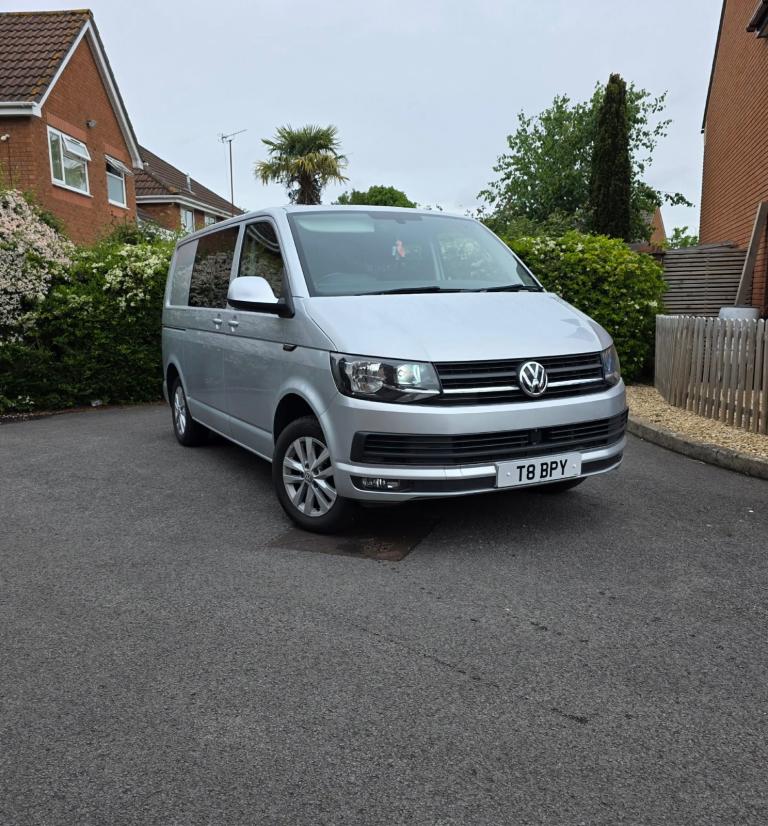 Volkswagen Transporter T6 HIGHLINE Kombi
