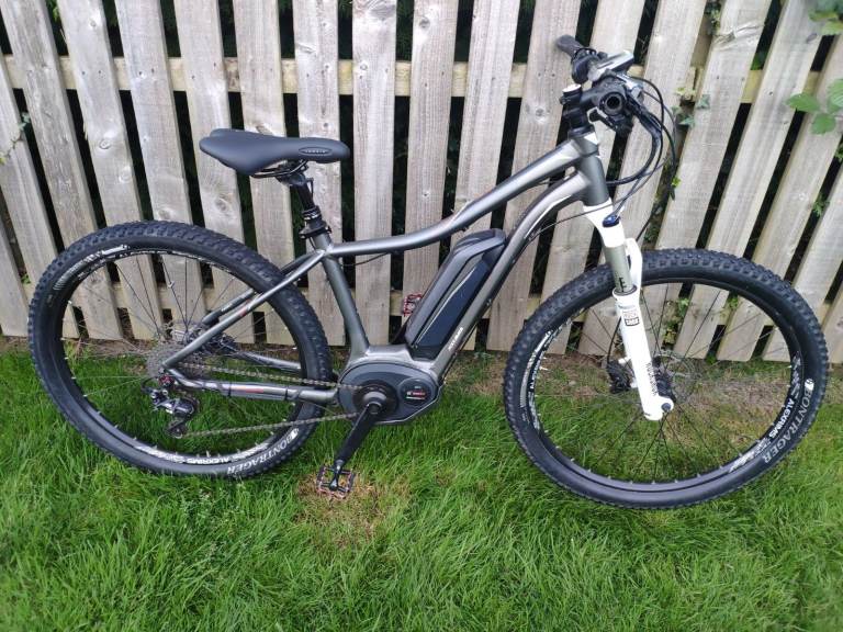 Trek Powerfly 7 Electric Mountain Bike: Size M 17 Inch / 400Wh Battery
