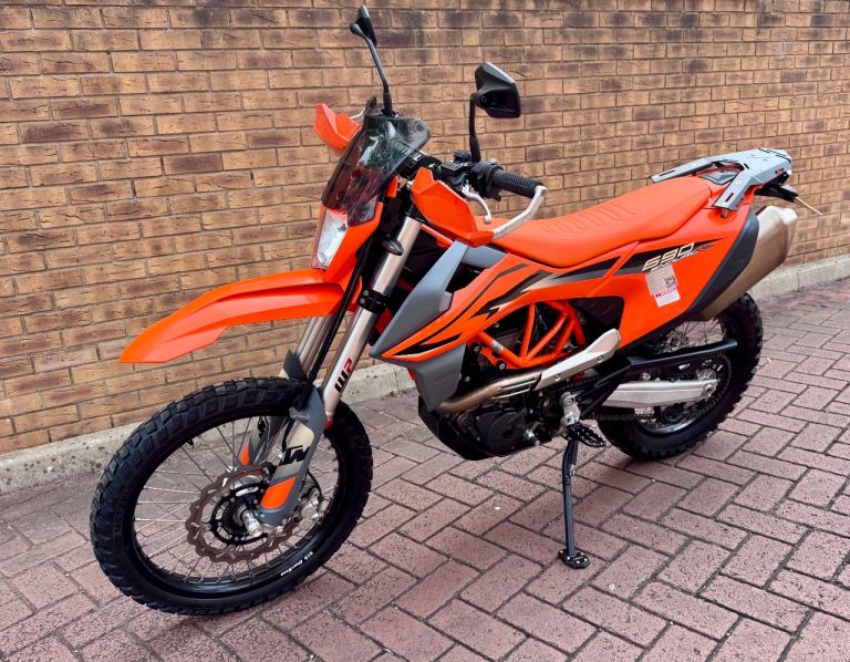 2023 KTM Enduro 690 R