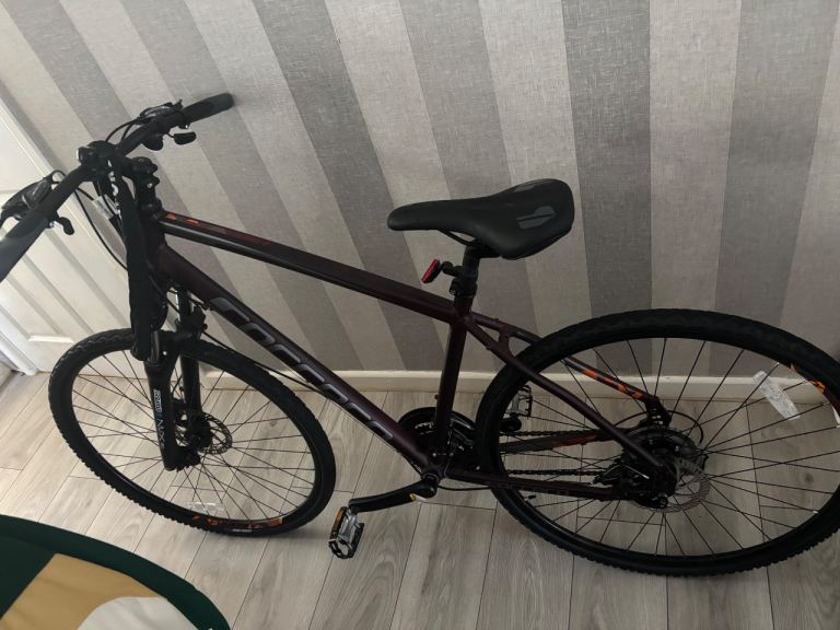 Carrera Hybrid Bike - Red/Black, Good Condition