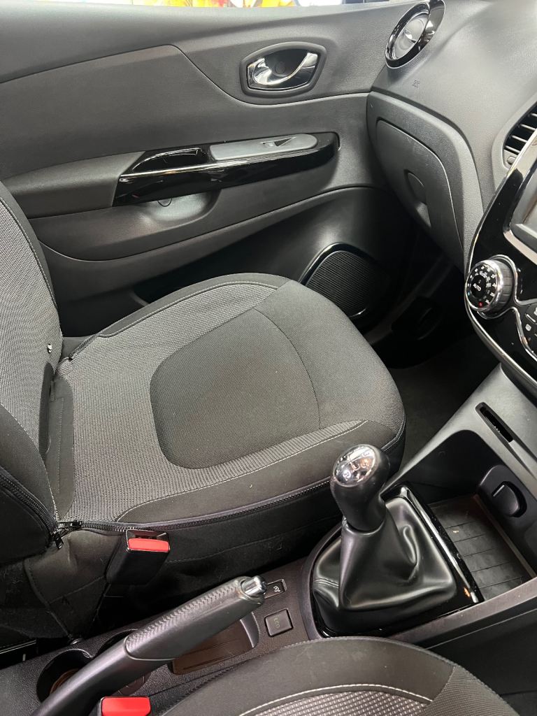 2017 Renault Captur 1.5 dCi 110 Dynamique S Nav 5dr HATCHBACK Diesel  Low miles only 48k 