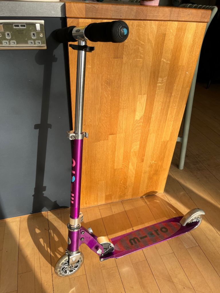 Kids Purple Micro Scooter - Sprite LED