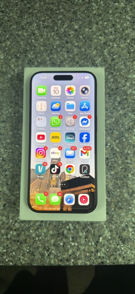 iPhone 15 pro space grey 256GB 