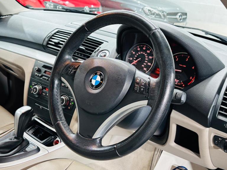 2010 BMW 1 Series 2.0 120d SE Steptronic Euro 5 5dr HATCHBACK Diesel Automatic