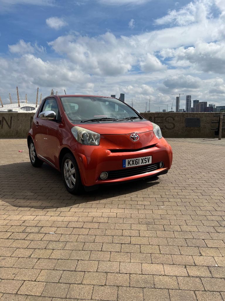 Toyota, IQ, Hatchback, CVT AUTOMATIC 2011