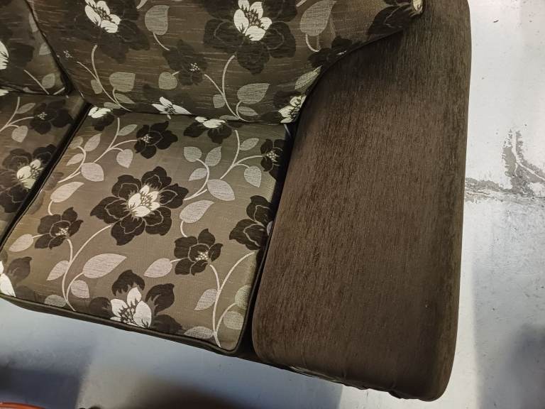 Brown floral three piece suite 