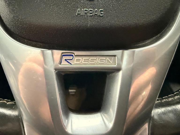 2015 Volvo V40 D4 [190] R DESIGN Lux Nav 5dr HATCHBACK DIESEL Manual