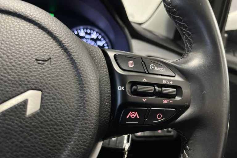 2022 Kia Rio 1.0 T-GDi 2 Hatchback 5dr Petrol DCT Euro 6 (s/s) (99 bhp) Hatchback Petrol Automatic