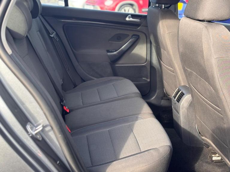 2012 Volkswagen Golf 1.6 TDI SE DSG Euro 5 5dr ESTATE Diesel Automatic