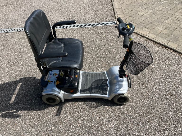 Mobility Scooter, 4mph, excellent condition.