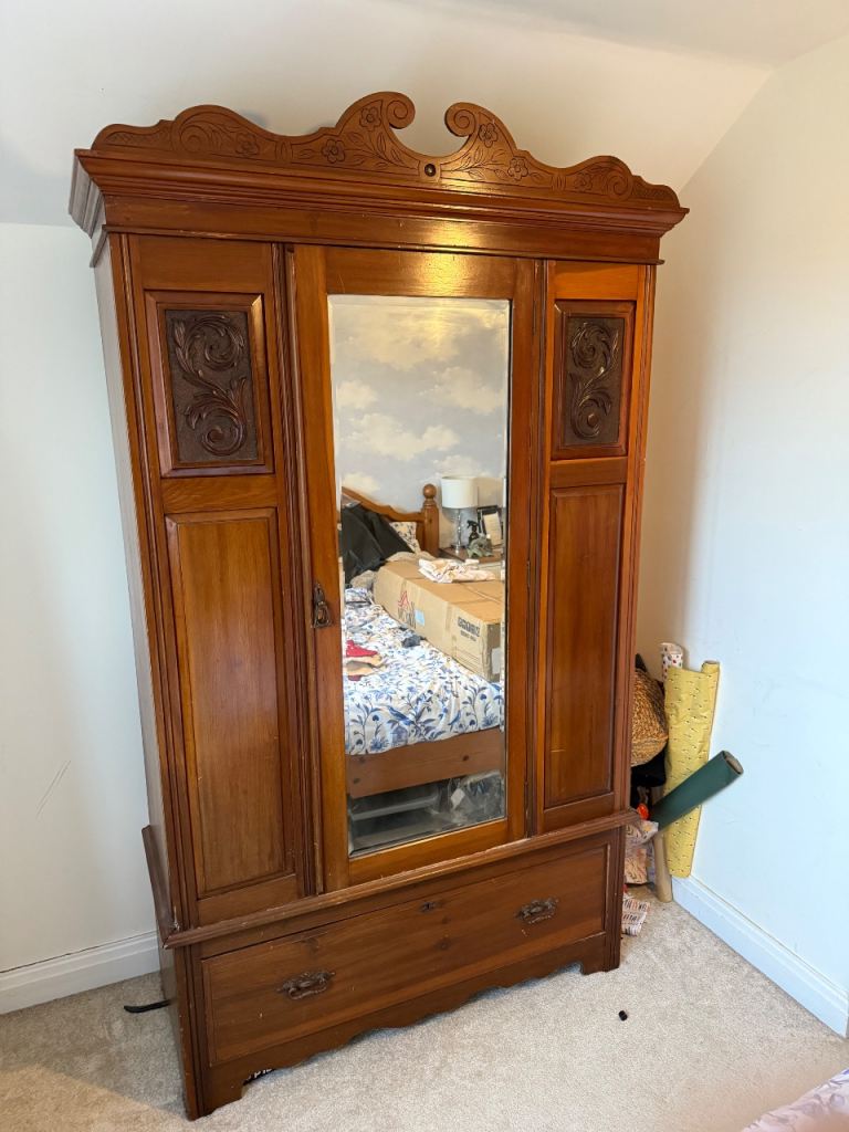 Antique Edwardian hardwood teak/mahogany wardrobe 