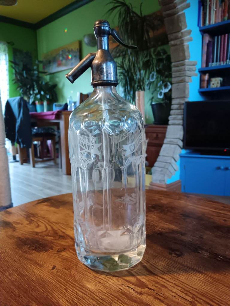 Original Cantrell & Cochrane soda syphon