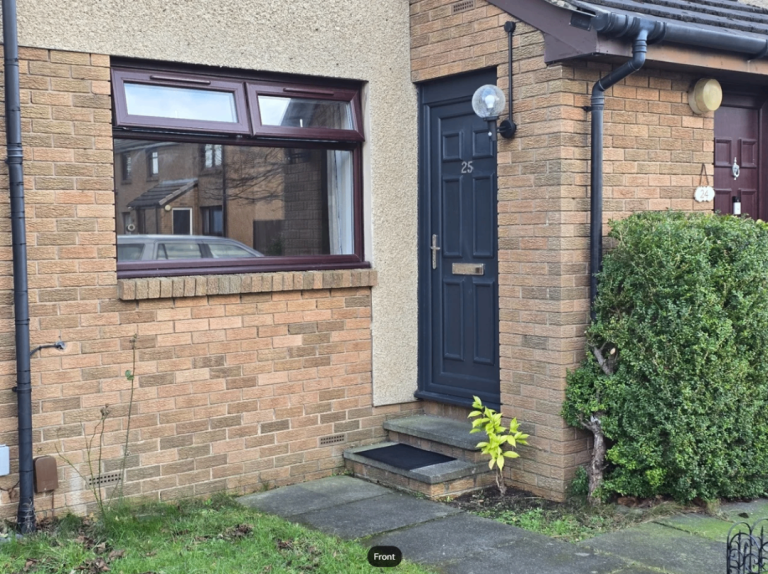 1 Bed Flat, Hutchison Park, EH14 - MAIN DOOR, REAR GARDEN, PARKING