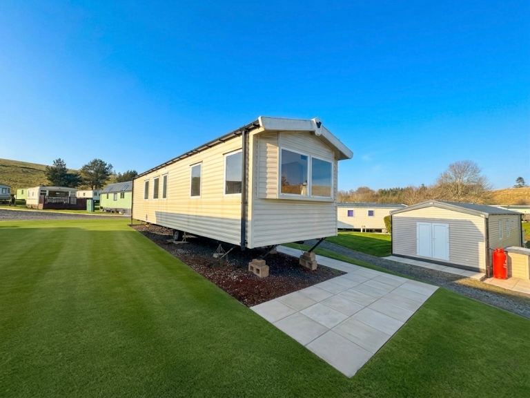 CHEAP STATIC CARAVAN FOR SALE IN SCOTTISH BORDERS , 50 WK SEASON , NO AGE LIMIT , Cheap site fees 