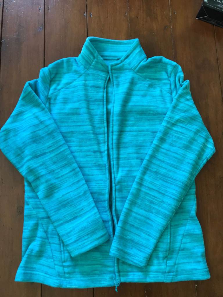 New woman's fleece jacket size xl. Chest measures 42 inch, length 26 inch