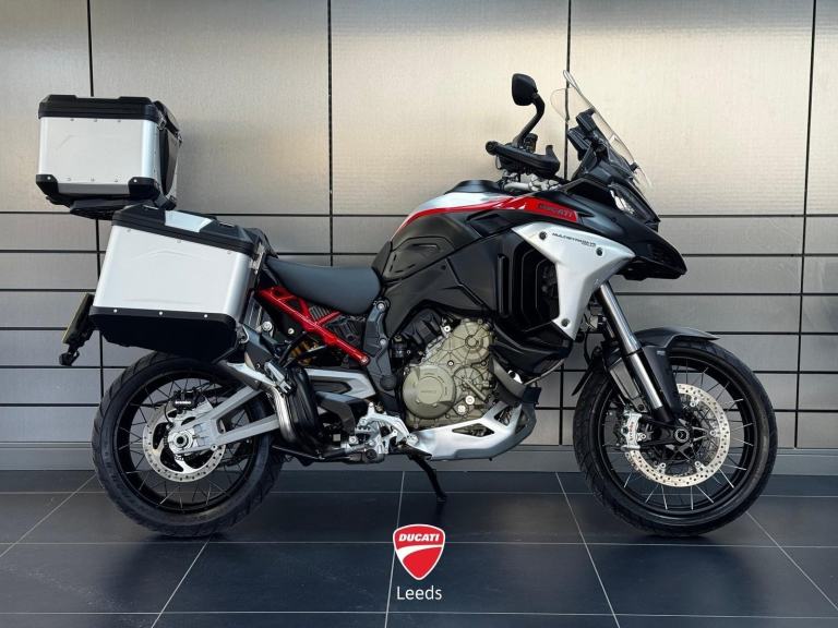 2023 DUCATI Multistrada V4 Rally Full Adventure in Black