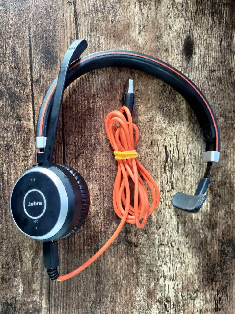 Jabra Evolve 65 Wireless MS Stereo PC Headset USB One Ear Headphones Black