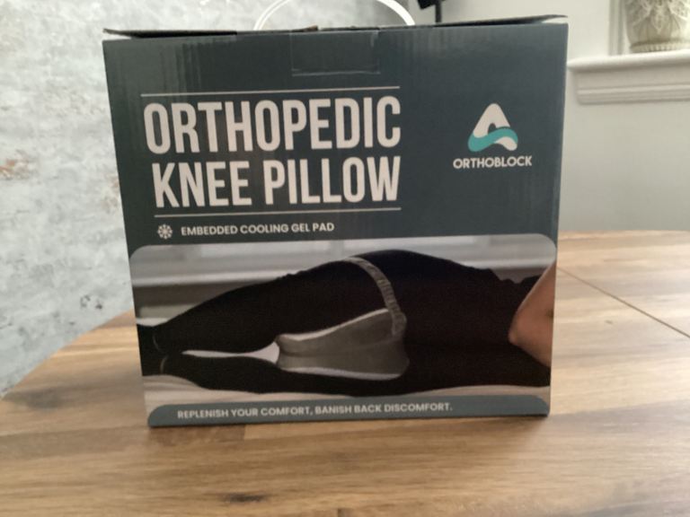 ORTHOBLOCK Orthopedic Knee Pillow with Cooling Gel Pad – New