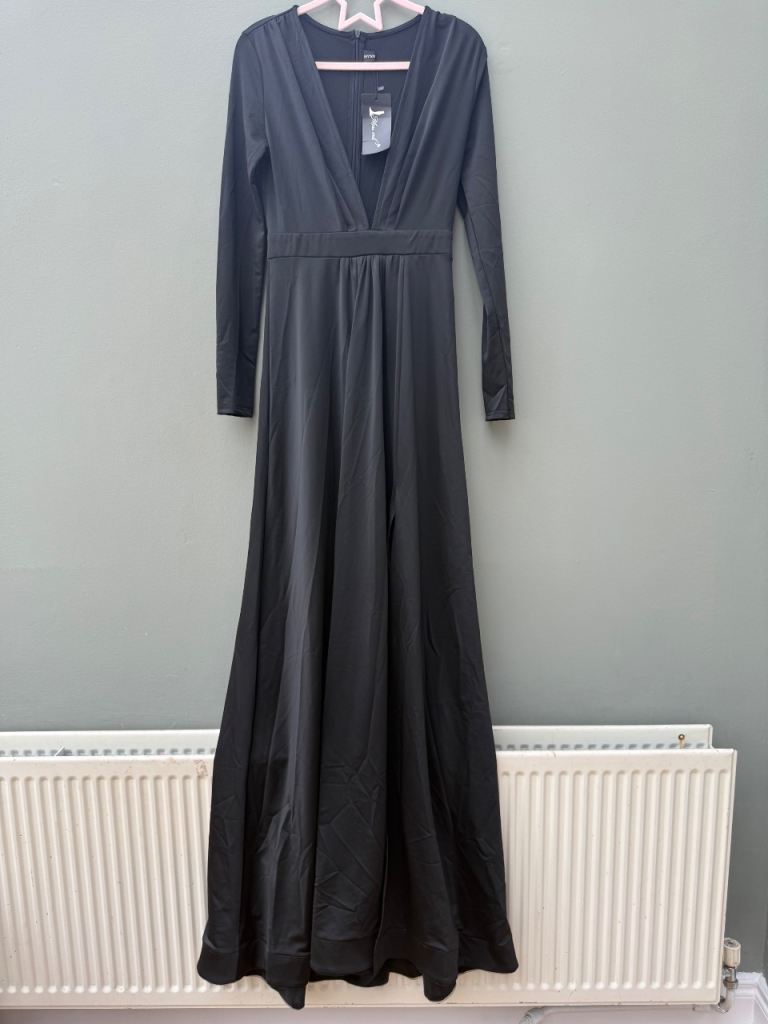 MISS PAP Black Long Sleeve Maxi Dress – New with Tags