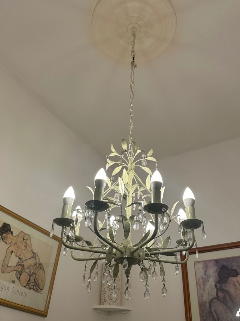 light chandelier