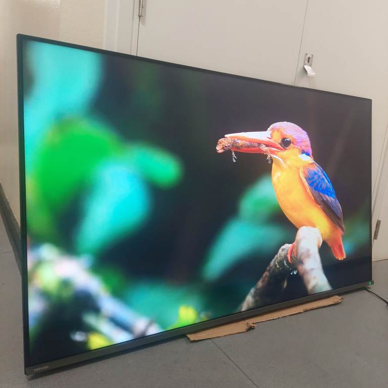 65"TOSHIBA 4K ULTRA UHD HDR SMART WIFI LED TV PERFECT WORKING WITH ACCESSORIES 239£