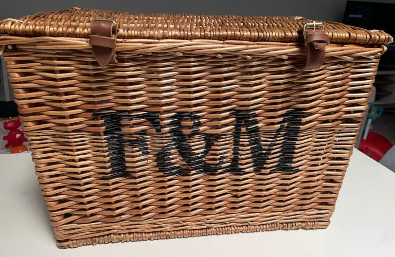 Fortnum & Mason Wicker Hamper Basket – Excellent Condition
