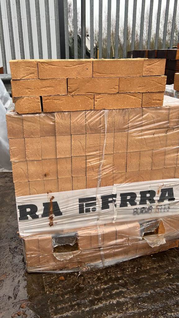Forterra Burwell Mixture Wirecut Facing Brick (Pack of 500)