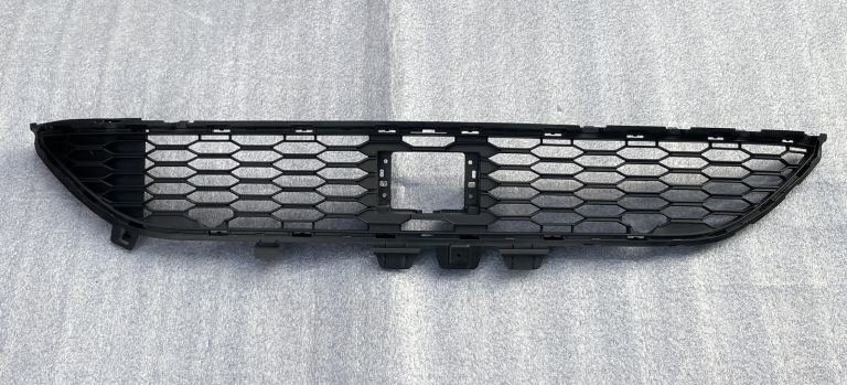 GenuineDacia Sandero III Front Bumper Grill 2020 on