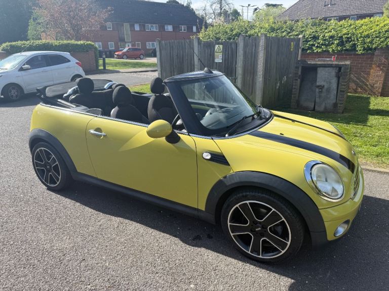 Mini, CONVERTIBLE, Convertible, Manual, 1598 (cc), 2 doors