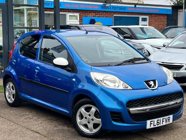 2011 Peugeot 107 1.0 12V Sportium Hatchback 5dr Petrol Manual Euro 5 (68 ps) HATCHBACK Petrol Manual