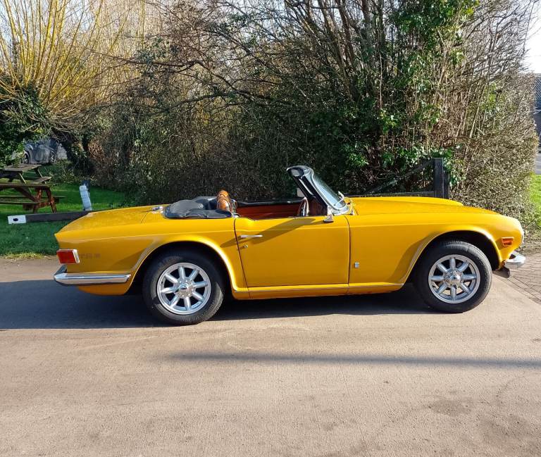1971 TRIUMPH TR6 RH Drive. O/D fitted. Manual.