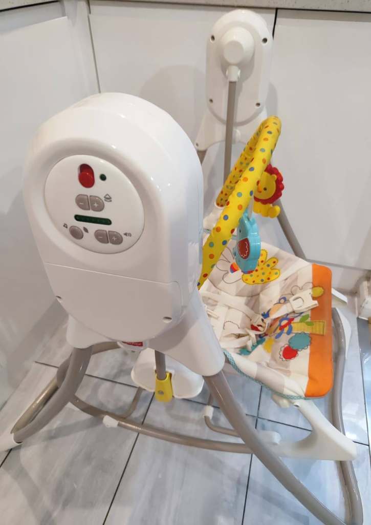 Fisher-Price 3-in-1 Swing-n-Rocker, Multicolour