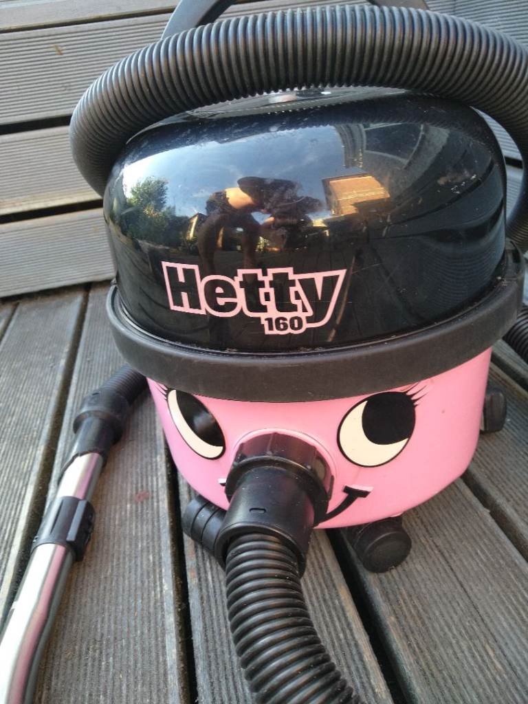 Hetty 160 Vacuum Cleaner – Pink, Good Condition
