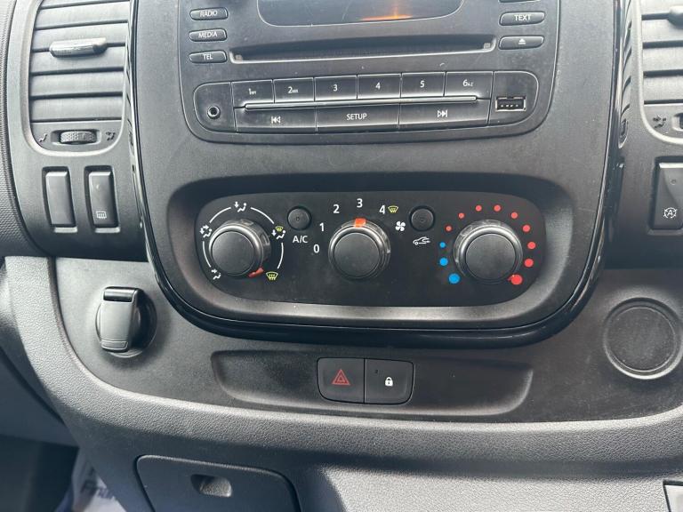 2017 Vauxhall Vivaro 1.6 CDTi 2900 BiTurbo ecoTEC Sportive L2 H1 Euro 6 (s/s) 5dr PANEL VAN Diese...