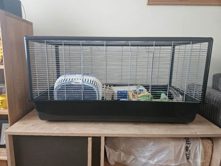 Hamster cage and accessories 