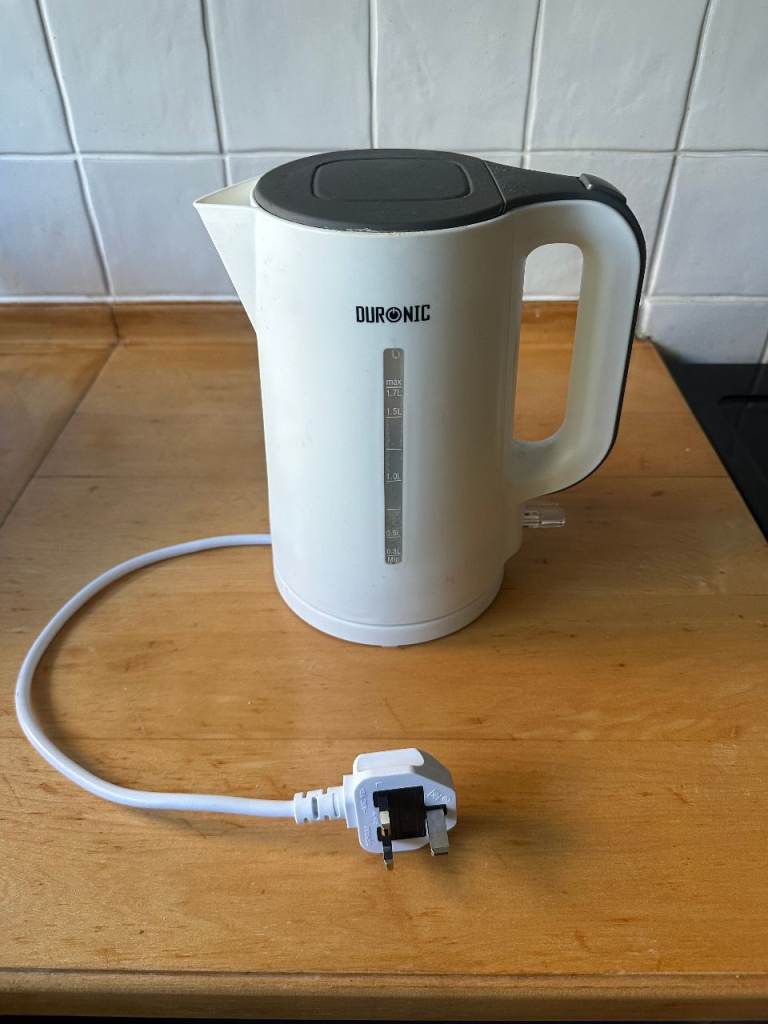 Duronic Electric Kettle – White, Good Condition/£5