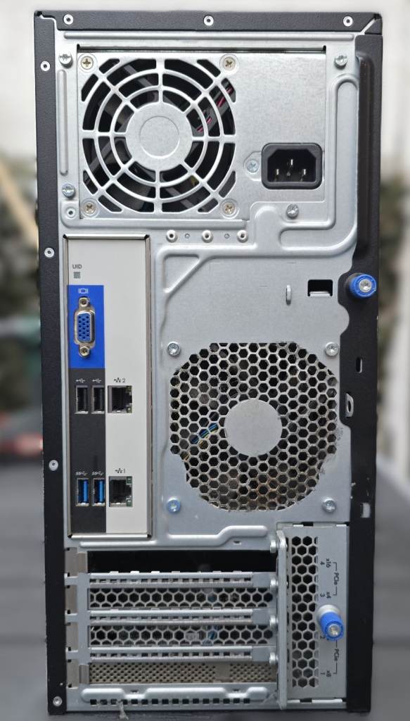 HP ProLiant ML30 Gen9 TWR – Xeon E3-1220 v5 | 64GB RAM | 3x TB DataCenter SSD's