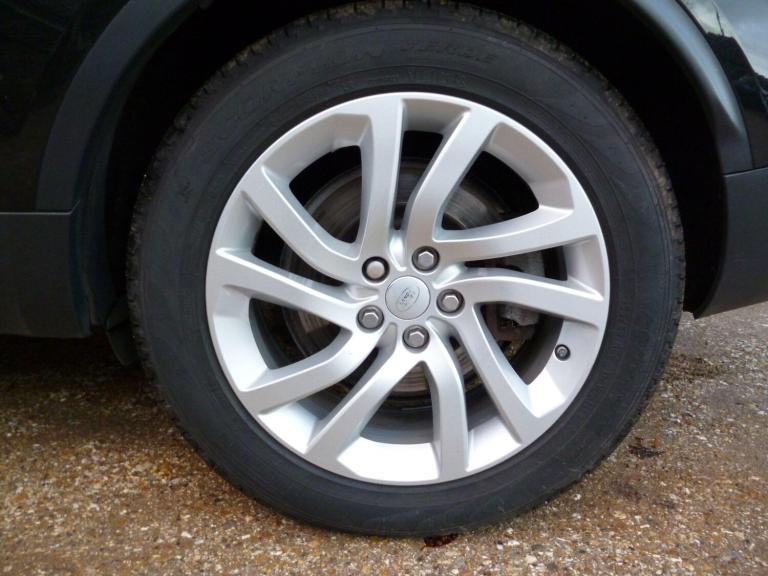 2019 Land Rover Discovery 3.0 SD V6 HSE Auto 4WD Euro 6 (s/s) 5dr ESTATE Diesel Automatic