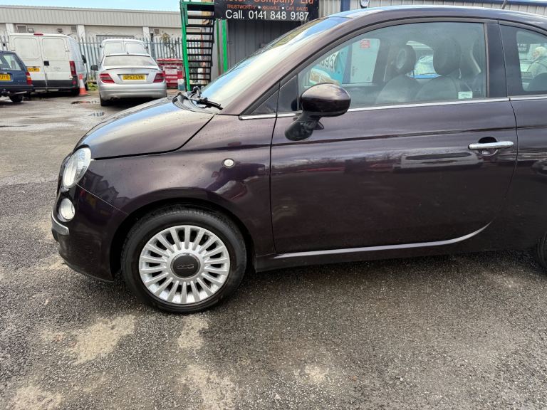 2012(62) Fiat  500 lounge 1.2 petrol manual mot 1 year road tax 1 year 35,000 Miles yes 35000