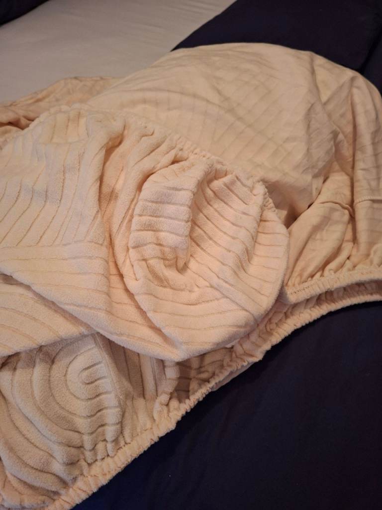 Stetchy caravan/settee covers