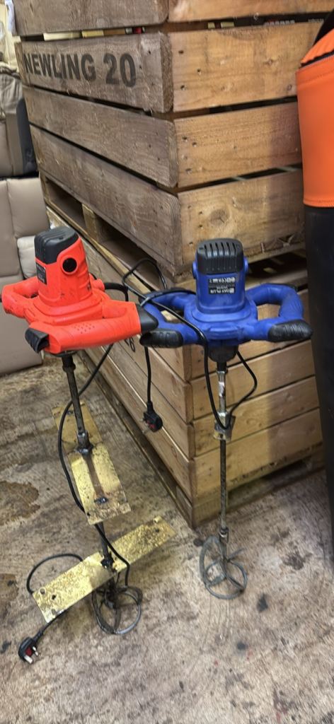 Concrete mixers 