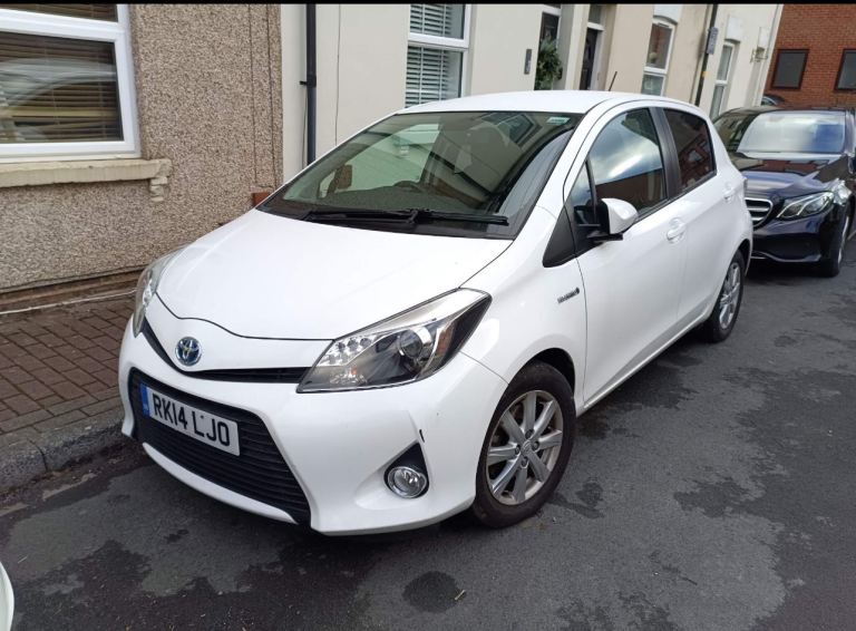 Toyota, YARIS, Hatchback, 2014, Other, 1497 (cc), 5 doors