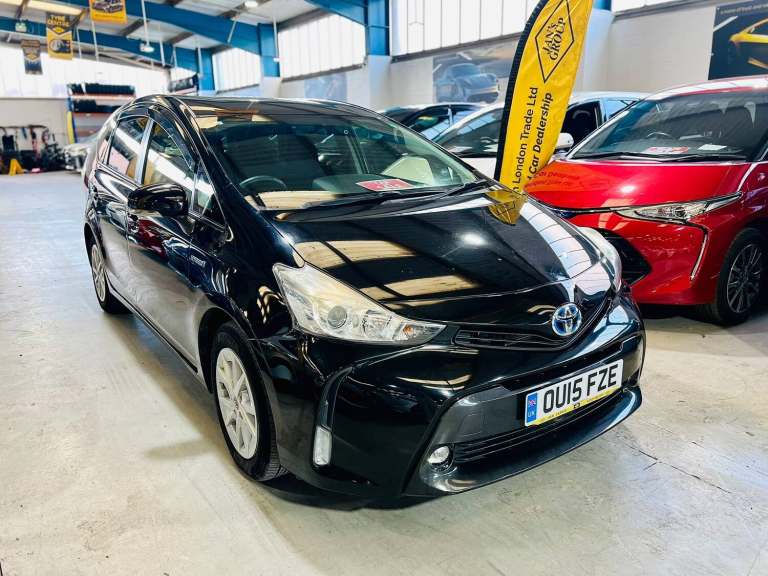 2015 Toyota 7 Seat Prius Toyota Prius Alpha Hybrid Petrol Black 2015 7 Seater