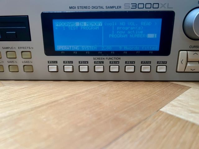 Akai S3000XL Midi Stereo Digital Sampler + Fuse mod and New