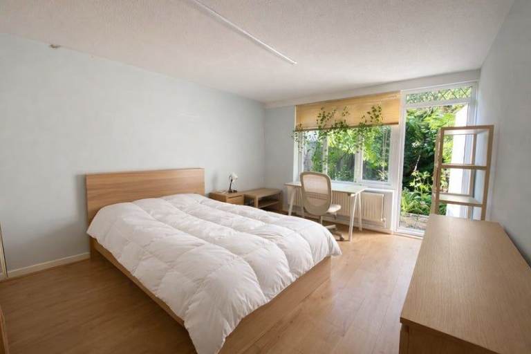 🔑 SPACIOUS DOUBLE ROOM IN WOOD GREEN 🛏️