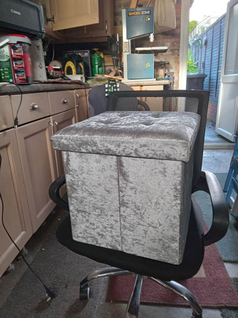 Silver Crushed Velvet Storage Box / Ottoman